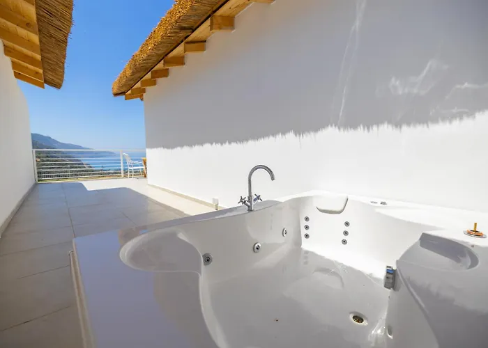 Manzara-luxury Hotel *